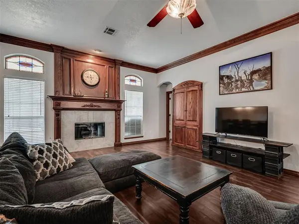 405 Waterfront DR, Norman, OK 73071