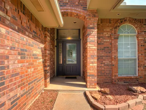 405 Waterfront DR, Norman, OK 73071