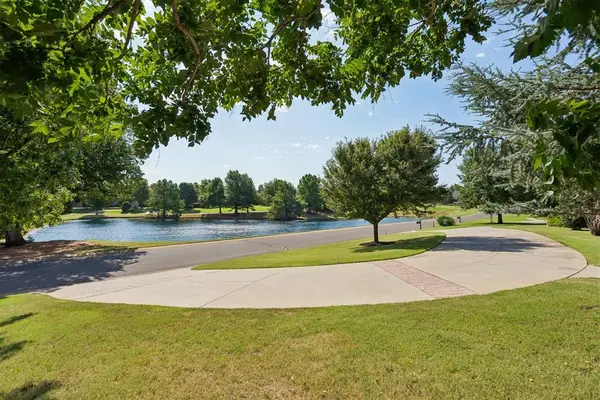 3917 Sherwood Green LN, Edmond, OK 73034
