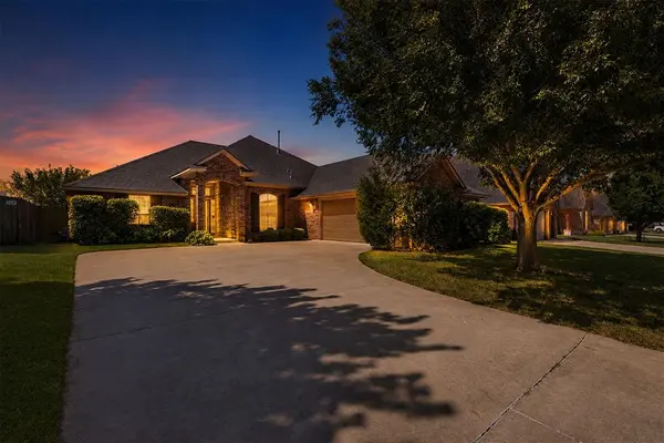 9024 NW 84th TER, Yukon, OK 73099