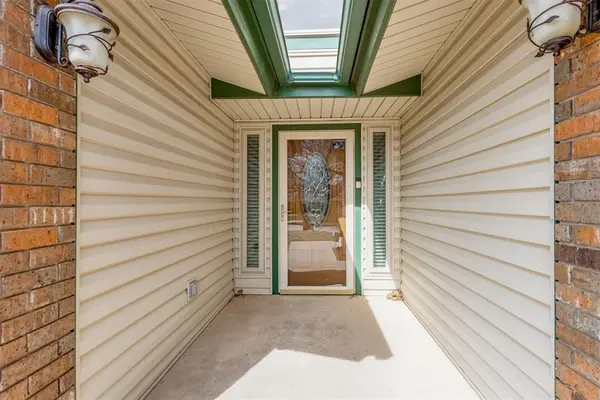 113 E Snowmass DR, Yukon, OK 73099