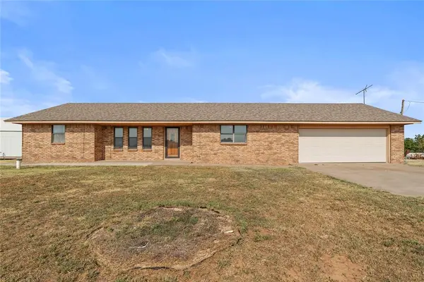 81613 N 2520 RD, Watonga, OK 73772