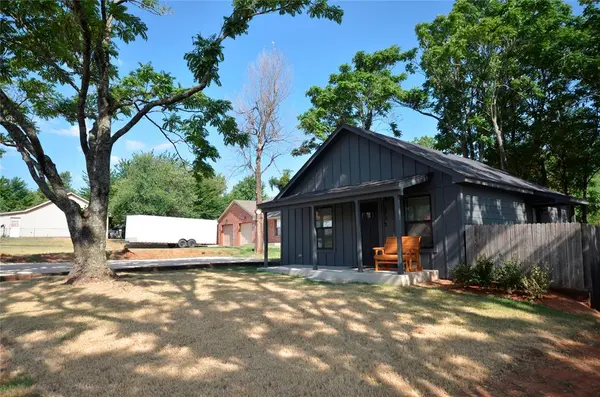 313 SE 2nd ST, Blanchard, OK 73010