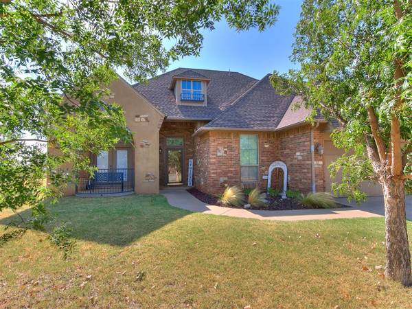 13305 Ambleside DR, Yukon, OK 73099