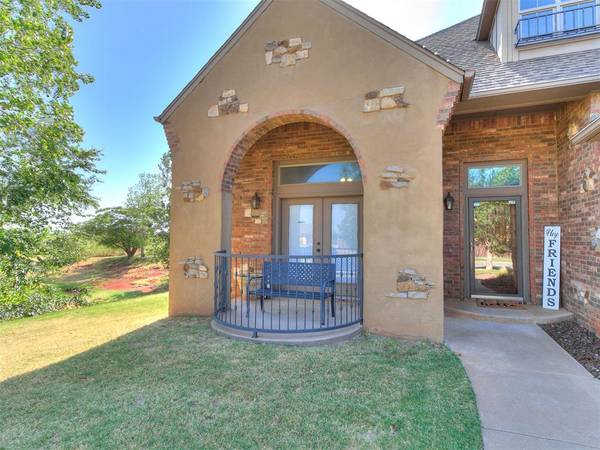 13305 Ambleside DR, Yukon, OK 73099