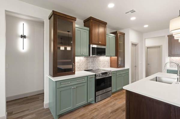 11709 NW 105th ST, Yukon, OK 73099