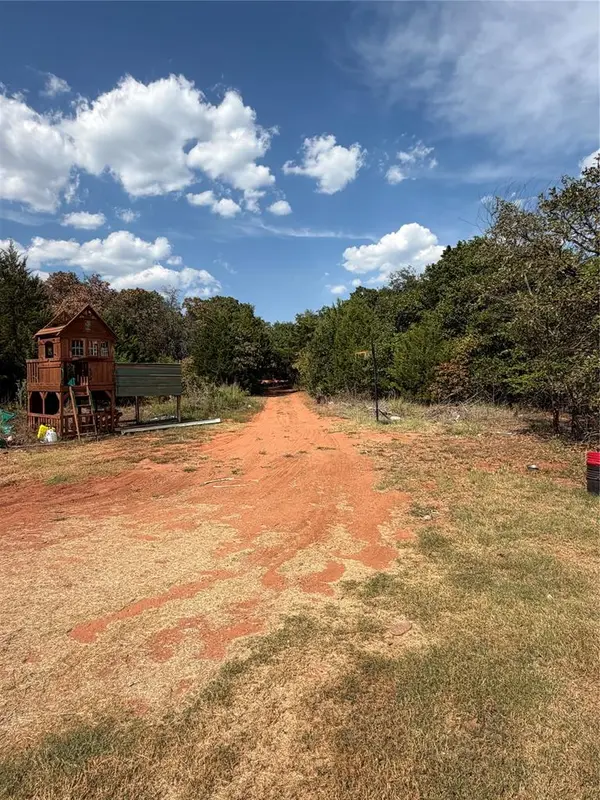12930 Deer DR, Luther, OK 73054