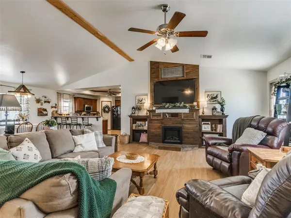 1476 County Road 1188, Tuttle, OK 73089