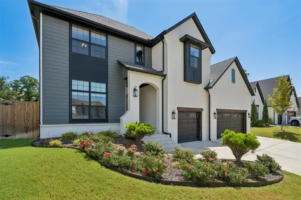 3908 Stone Hill LN, Edmond, OK 73034