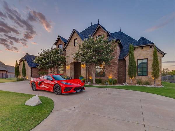 4213 Paloma CIR, Edmond, OK 73012