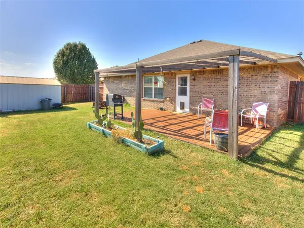 332 W Tecumseh Meadows DR, Norman, OK 73069
