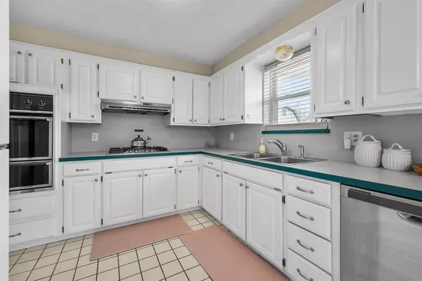 625 SW 9th ST, Moore, OK 73160