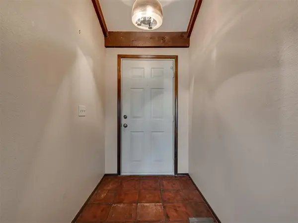 5838 Hefner Village CT, Oklahoma City, OK 73162