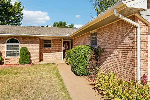 2629 N Markwell AVE, Bethany, OK 73008