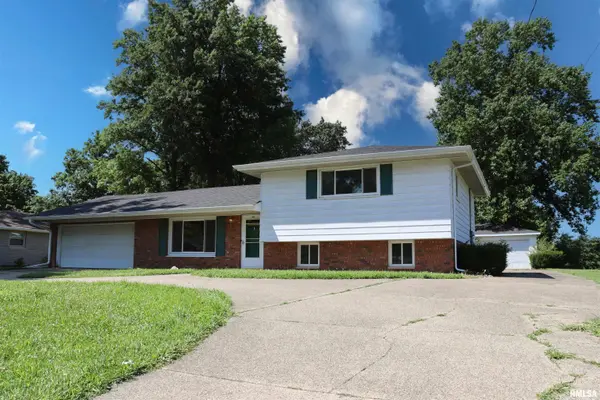 1508 SPRINGFIELD RD, East Peoria, IL 61611