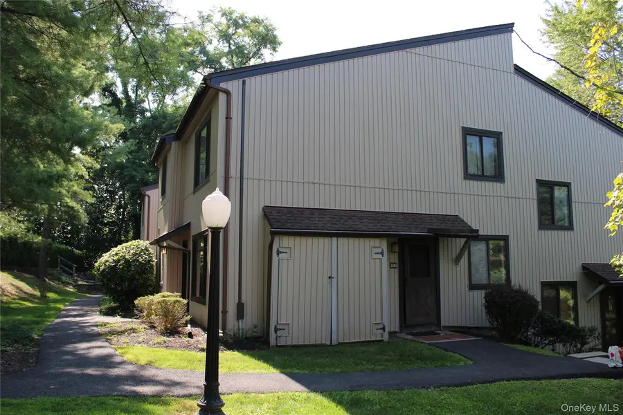 3303 Pine Cone CT, Poughkeepsie, NY 12603