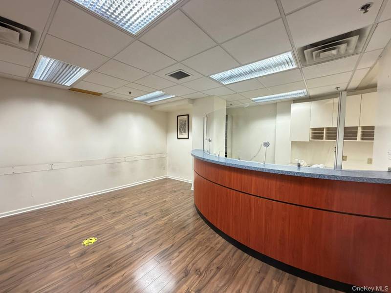 133-47 Sanford AVE #1H, Flushing, NY 11355