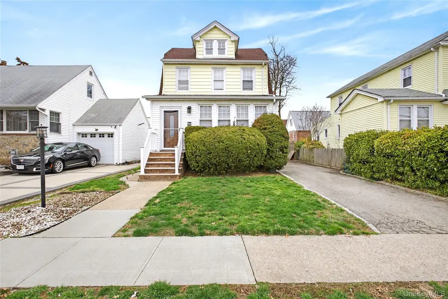 587 Dubois AVE, Valley Stream, NY 11581