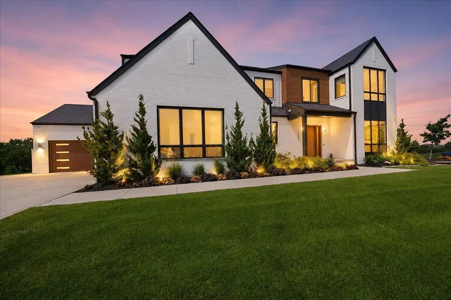 10092 Tall Grass TRL, St. John, IN 46373