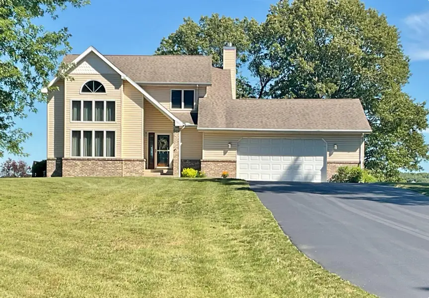 1960 S Fernwood DR, Knox, IN 46534