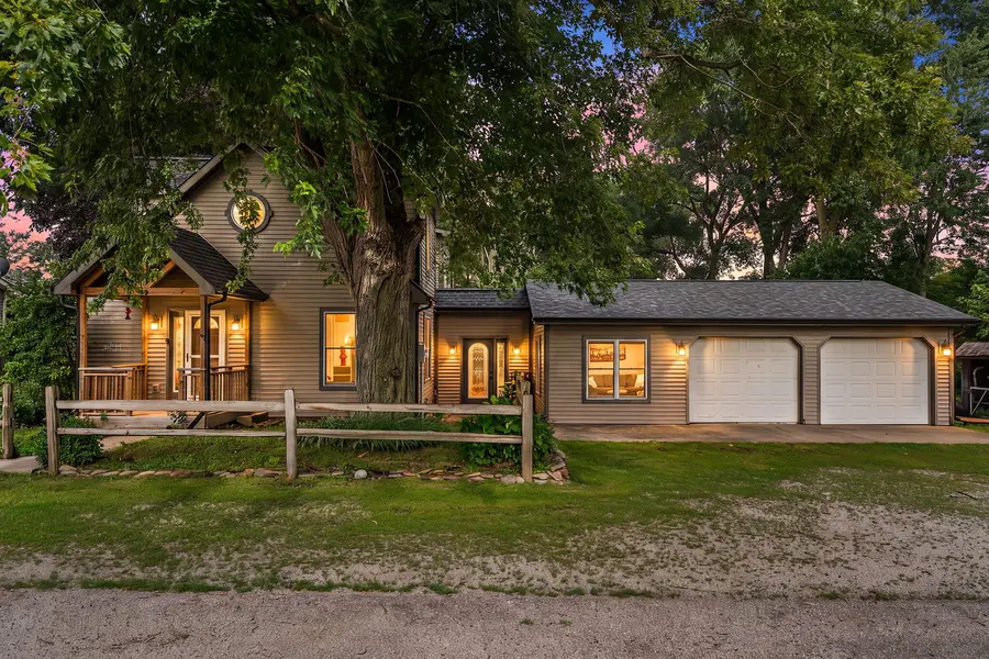 60 N Wolf ST, Wheatfield, IN 46392