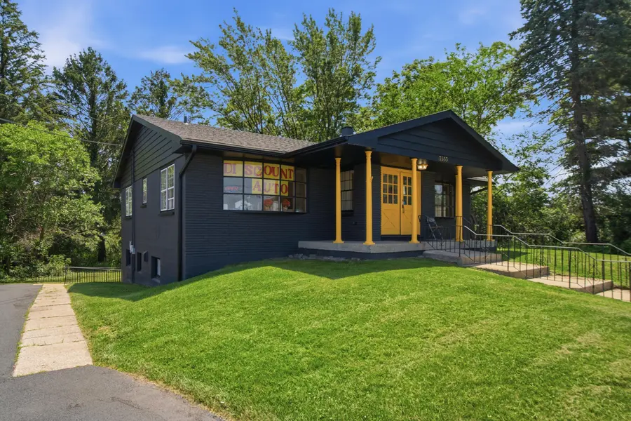 7553 E Ridge RD, Hobart, IN 46342