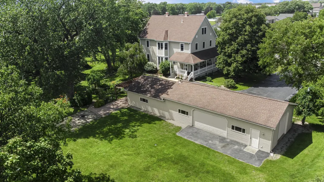 9505 W 137th AVE, Cedar Lake, IN 46303