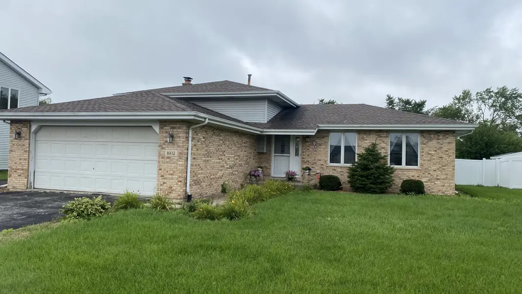 1602 Cozy Lane, Dyer, IN 46311