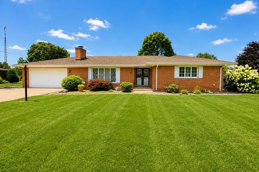 1004 W 18th ST, La Porte, IN 46350