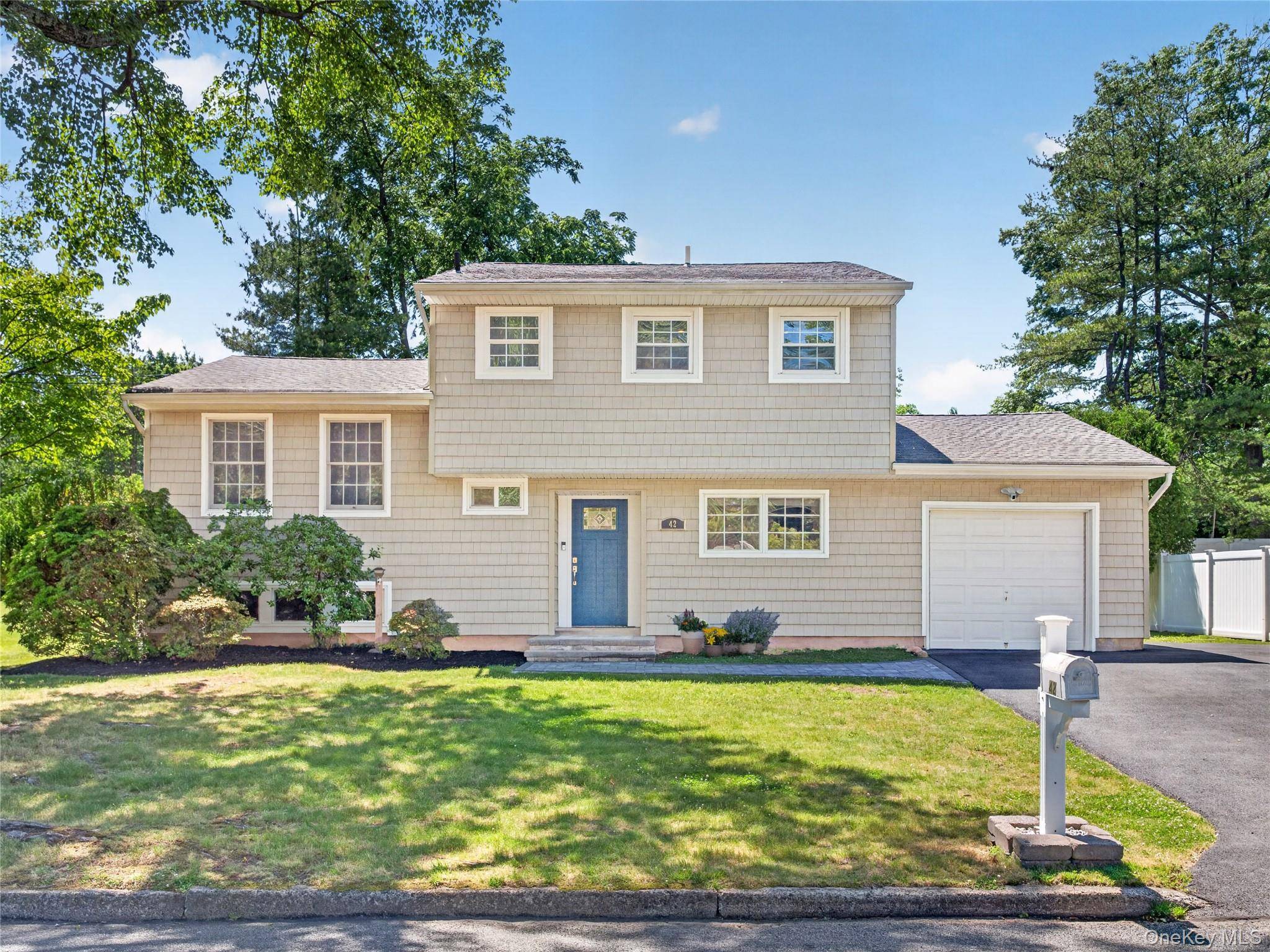 42 Chestnut OVAL, Orangeburg, NY 10962