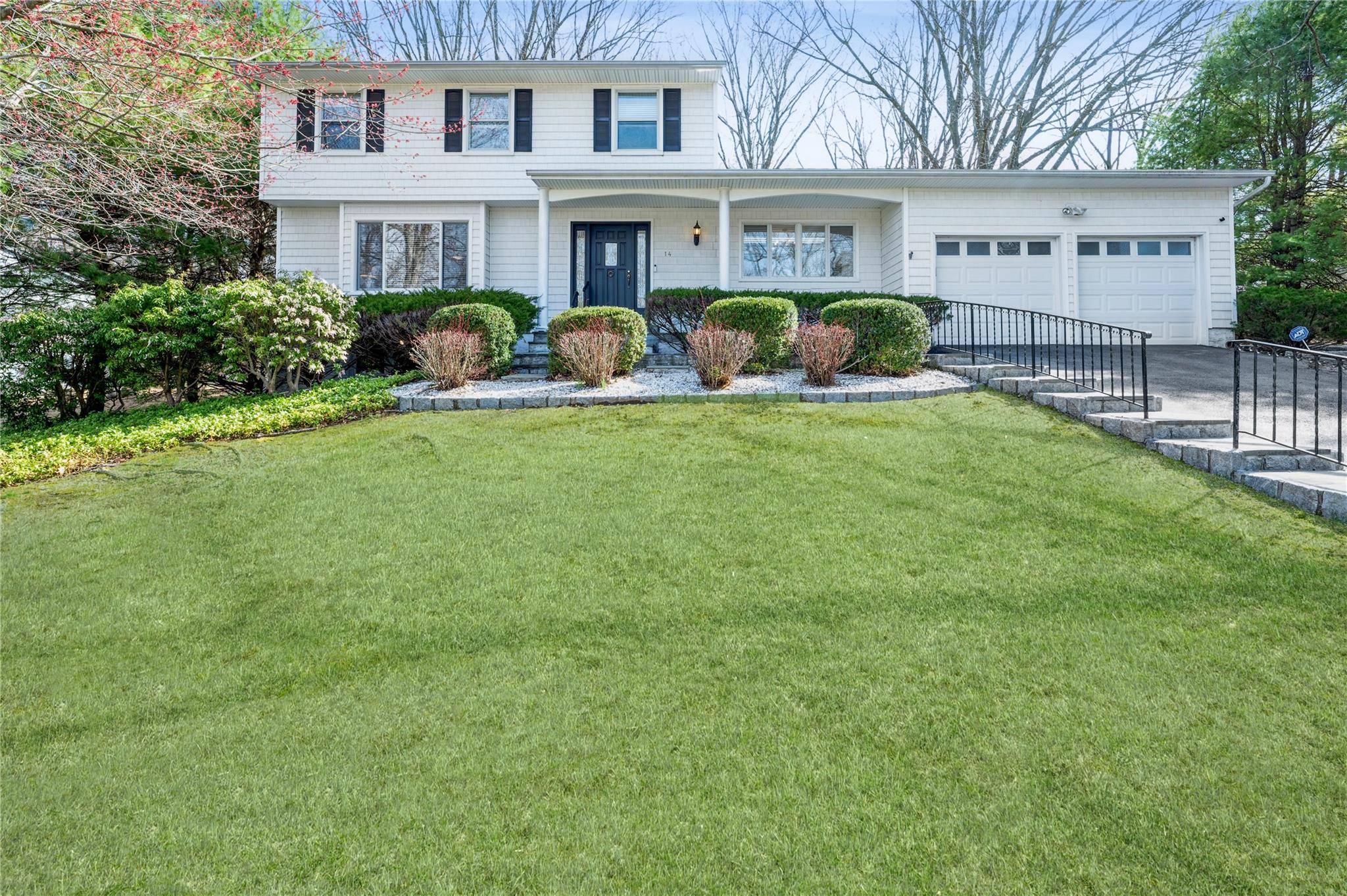 14 Reeback DR, Ossining, NY 10562