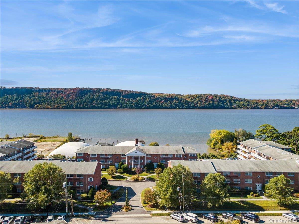 49 Maple AVE #3A, Hastings-on-hudson, NY 10706