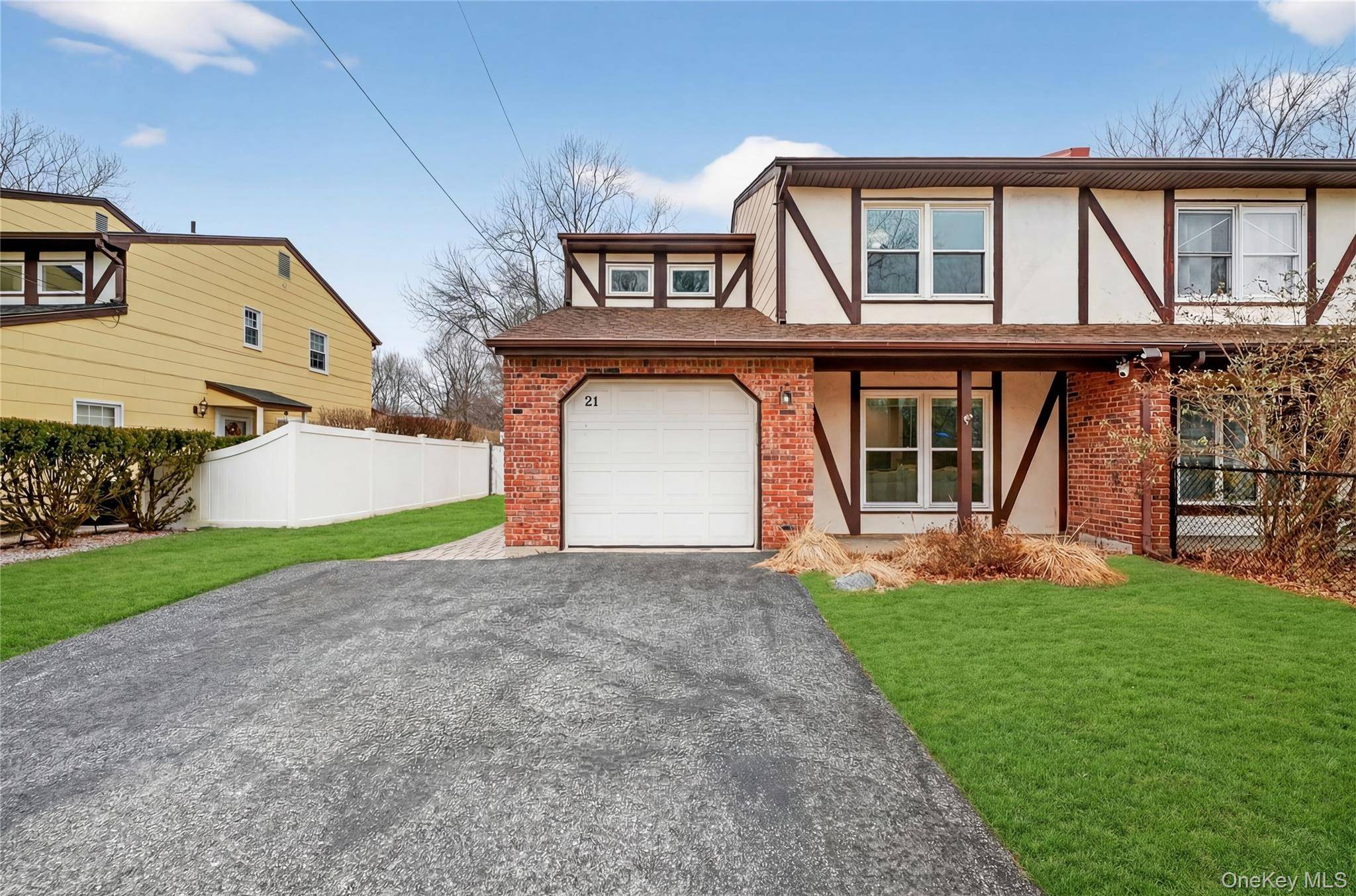 21 Green AVE, Valley Cottage, NY 10989