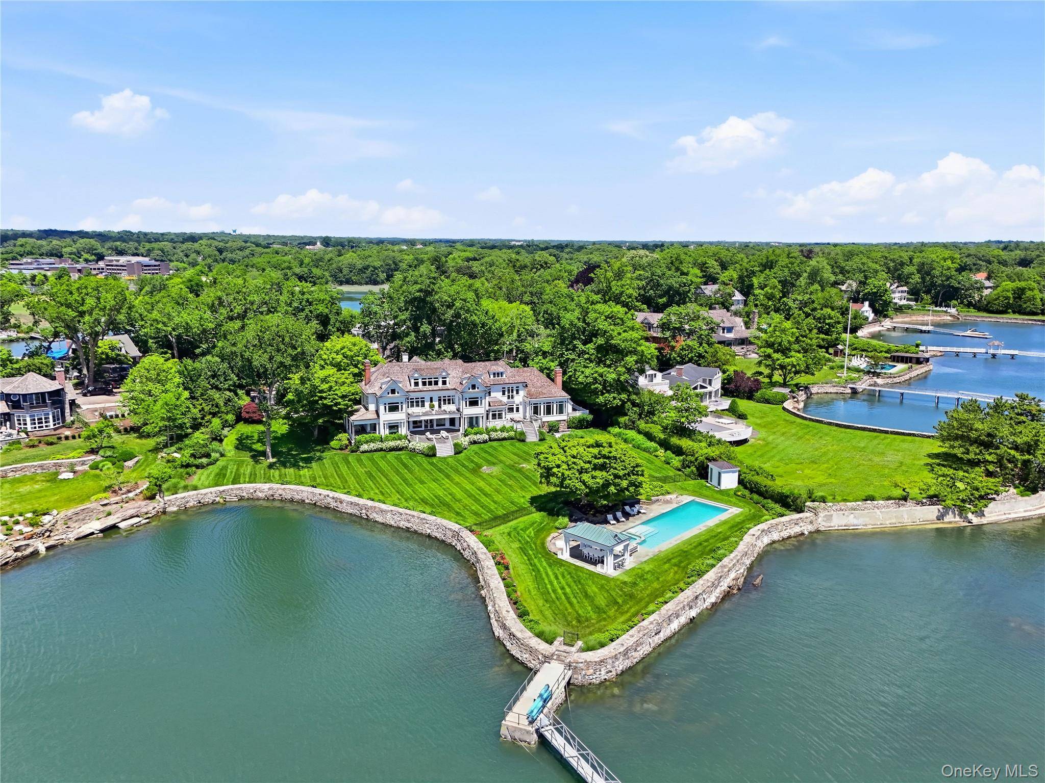 217 Hommocks RD, Larchmont, NY 10538