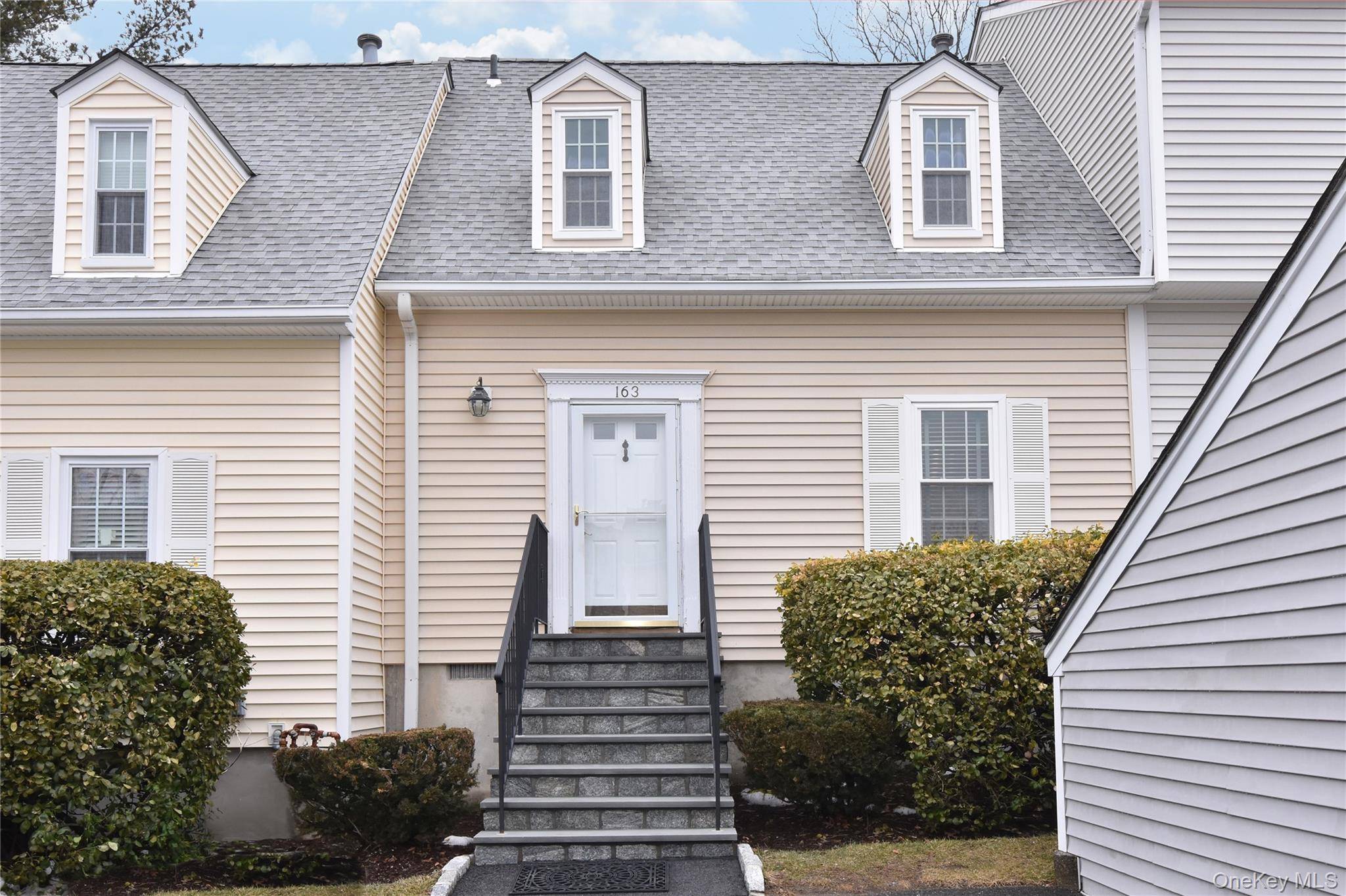 163 Carrollwood DR, Tarrytown, NY 10591