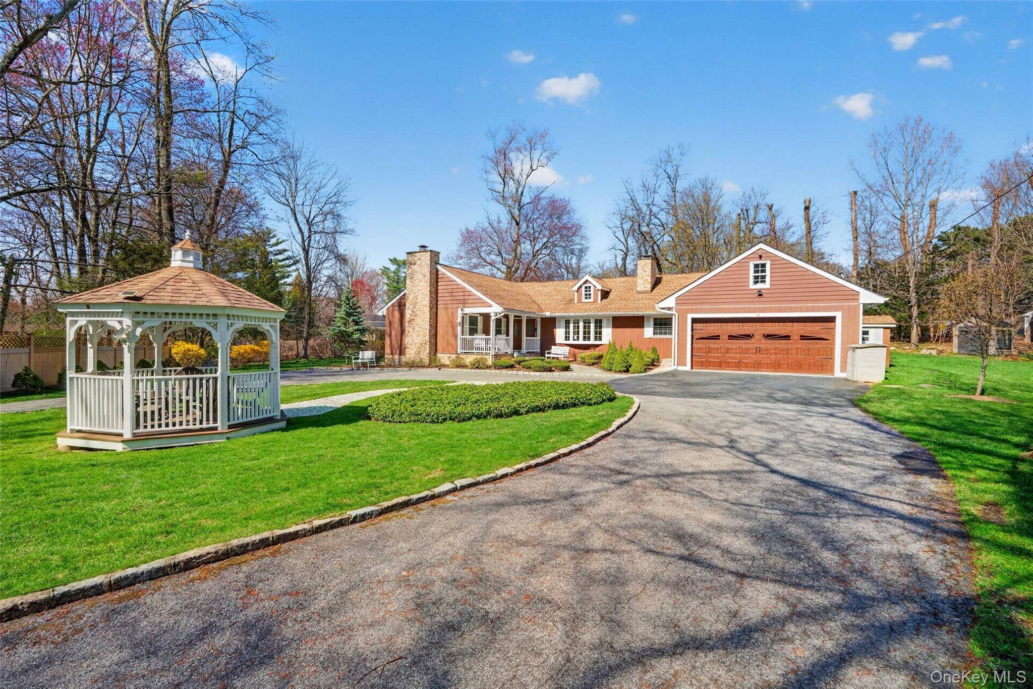 21 Barnaby LN, Hartsdale, NY 10530