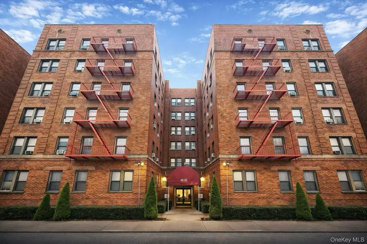 42-52 Layton ST #1H, Elmhurst, NY 11373
