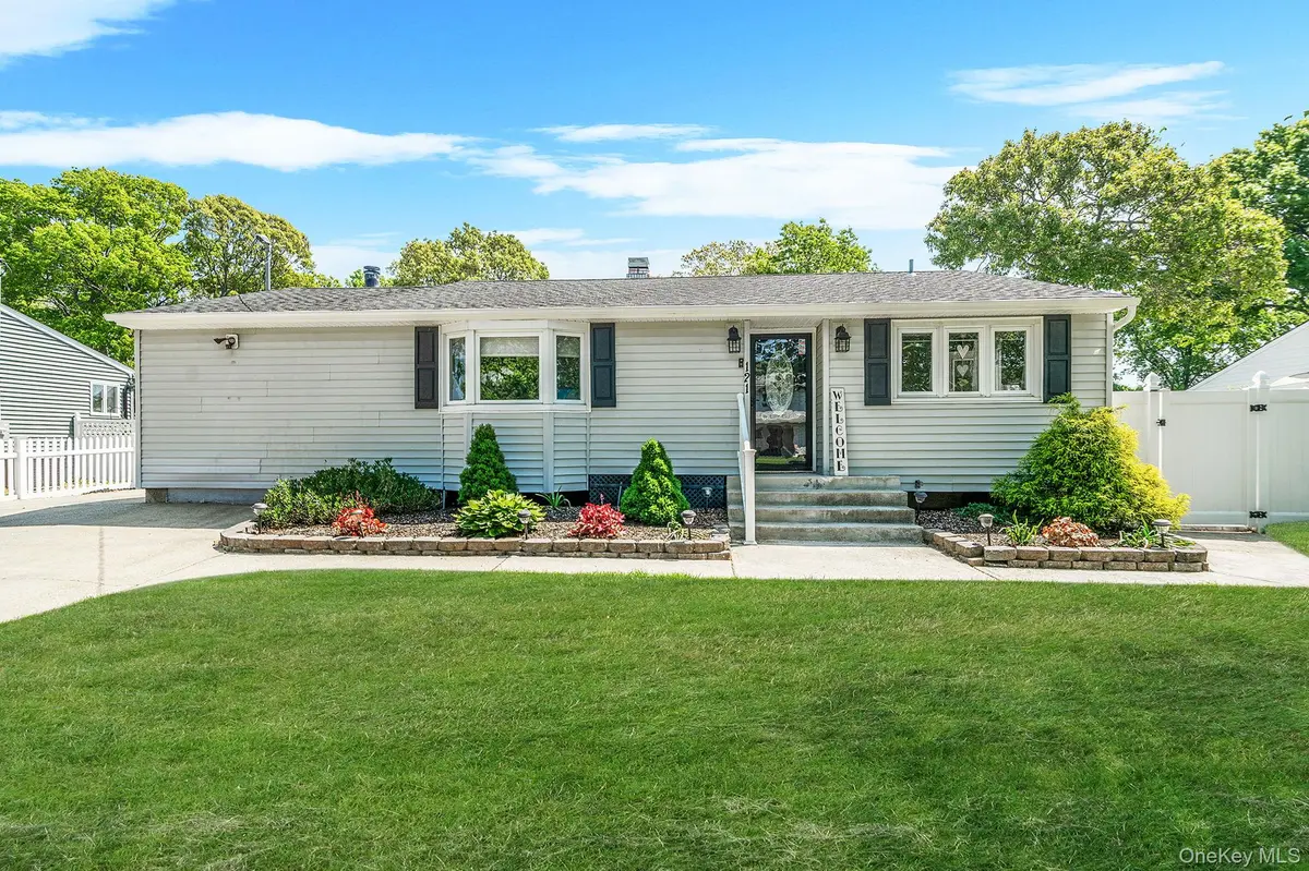 121 Selden BLVD, Centereach, NY 11720
