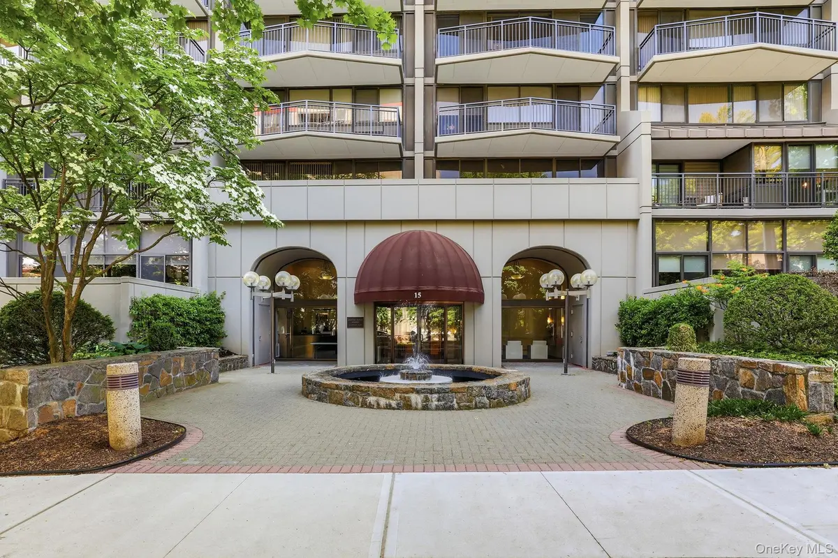 15 Stewart PL #1A, White Plains, NY 10603