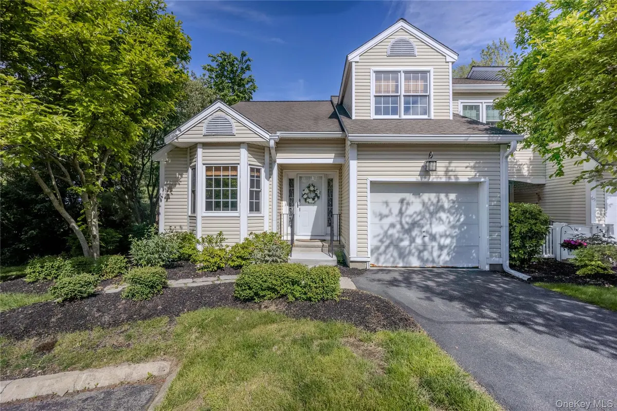 63 Spruce Ridge DR, Fishkill, NY 12524