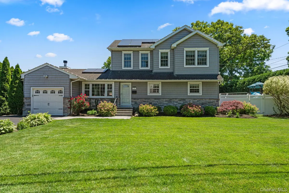 58 Roseville AVE, Saint James, NY 11780