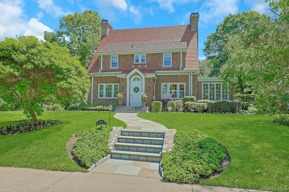 516 Bellwood AVE, Sleepy Hollow, NY 10591