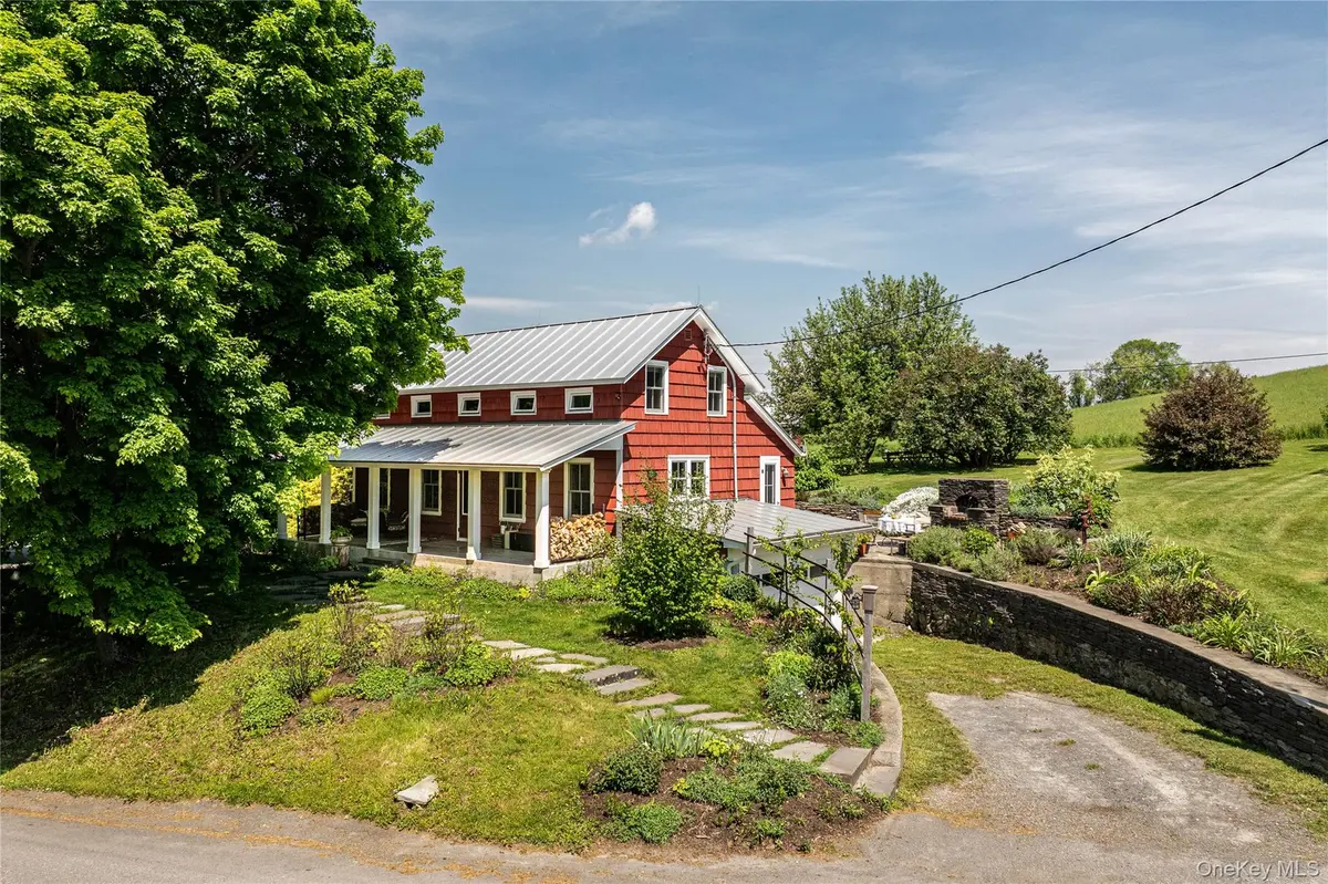1 Breezy Hill RD, Copakefalls, NY 12517