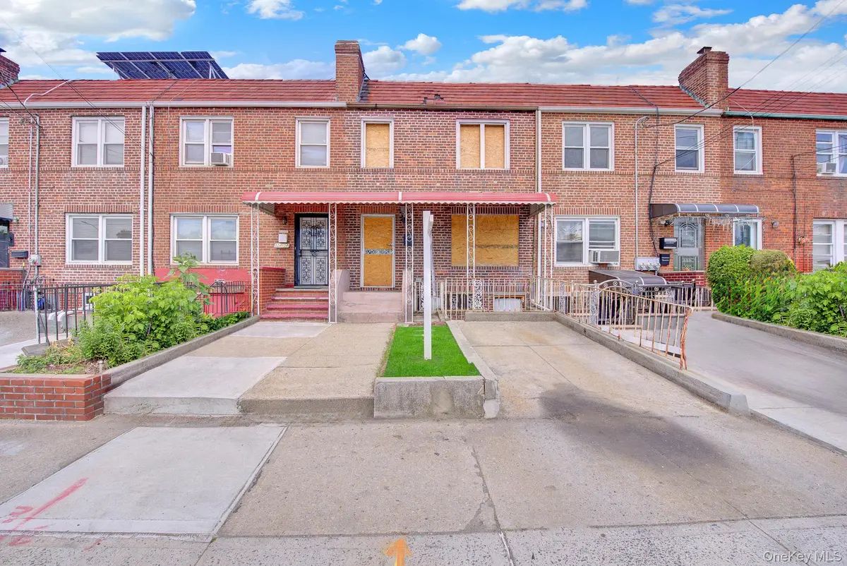 114-16 Springfield BLVD, Cambria Heights, NY 11411