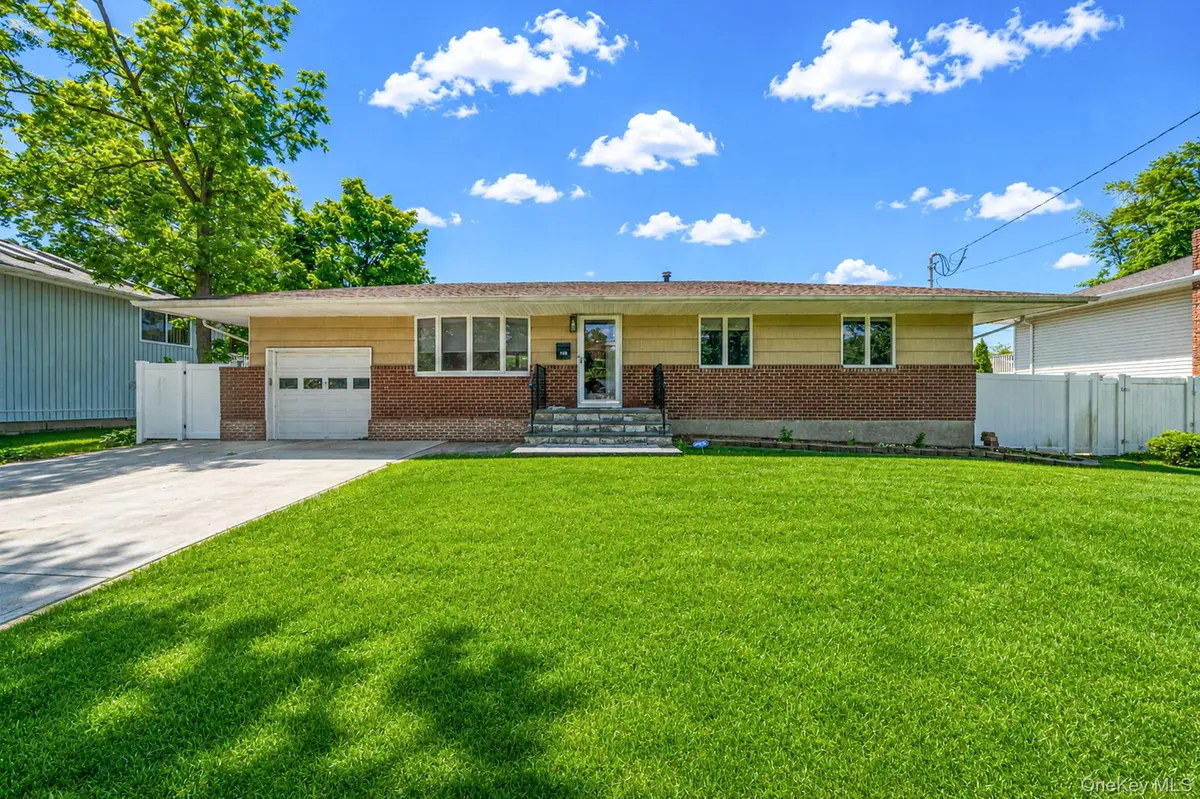 156 Wicks RD, Commack, NY 11725
