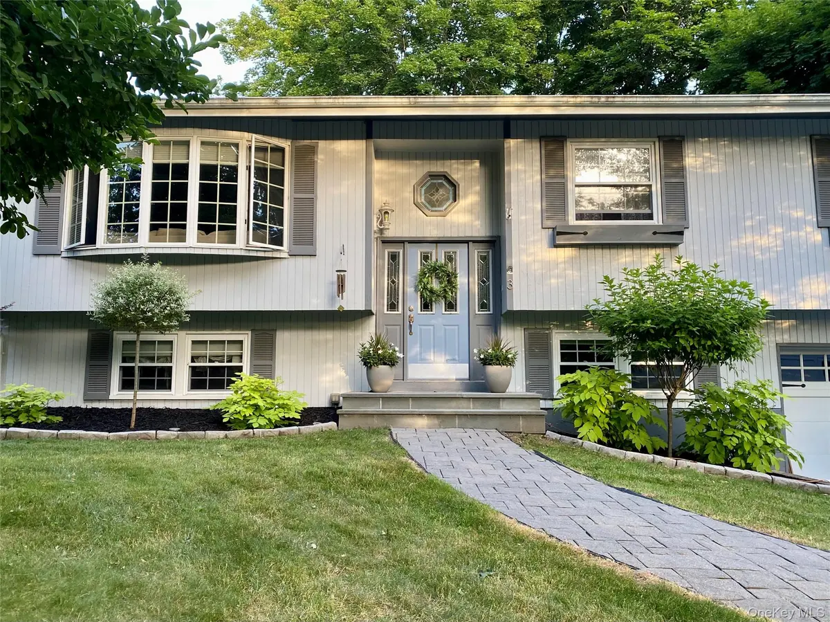 3 Elmwood DR, Goshen, NY 10924