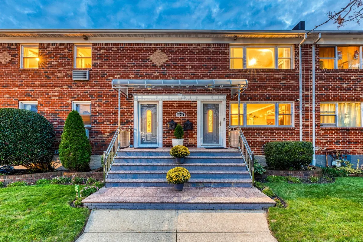 13416 Garrett ST, Jamaica, NY 11434