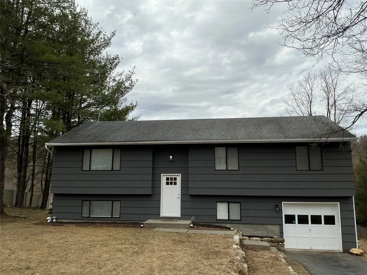 1476 Pinebrook Court CT, Yorktown Heights, NY 10598