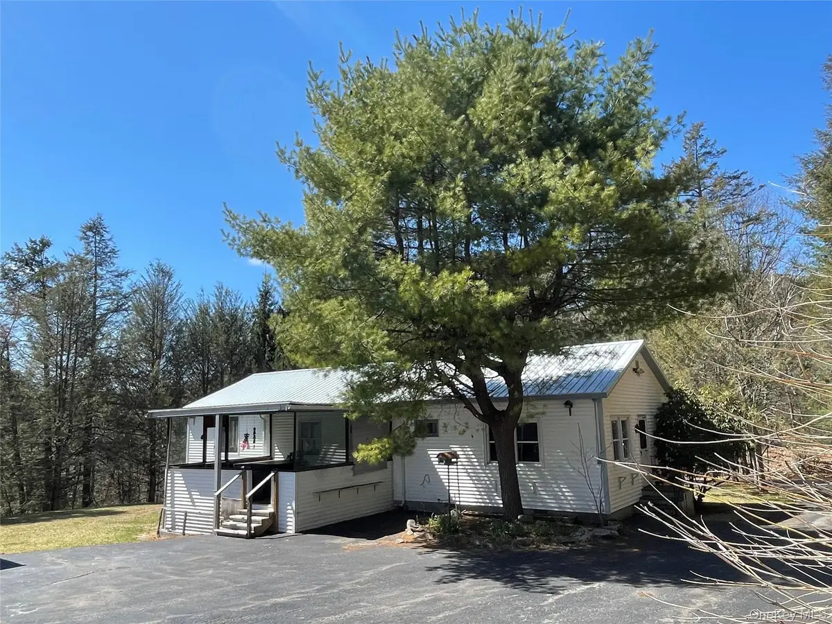 58 Baker RD, Bearsville, NY 12409