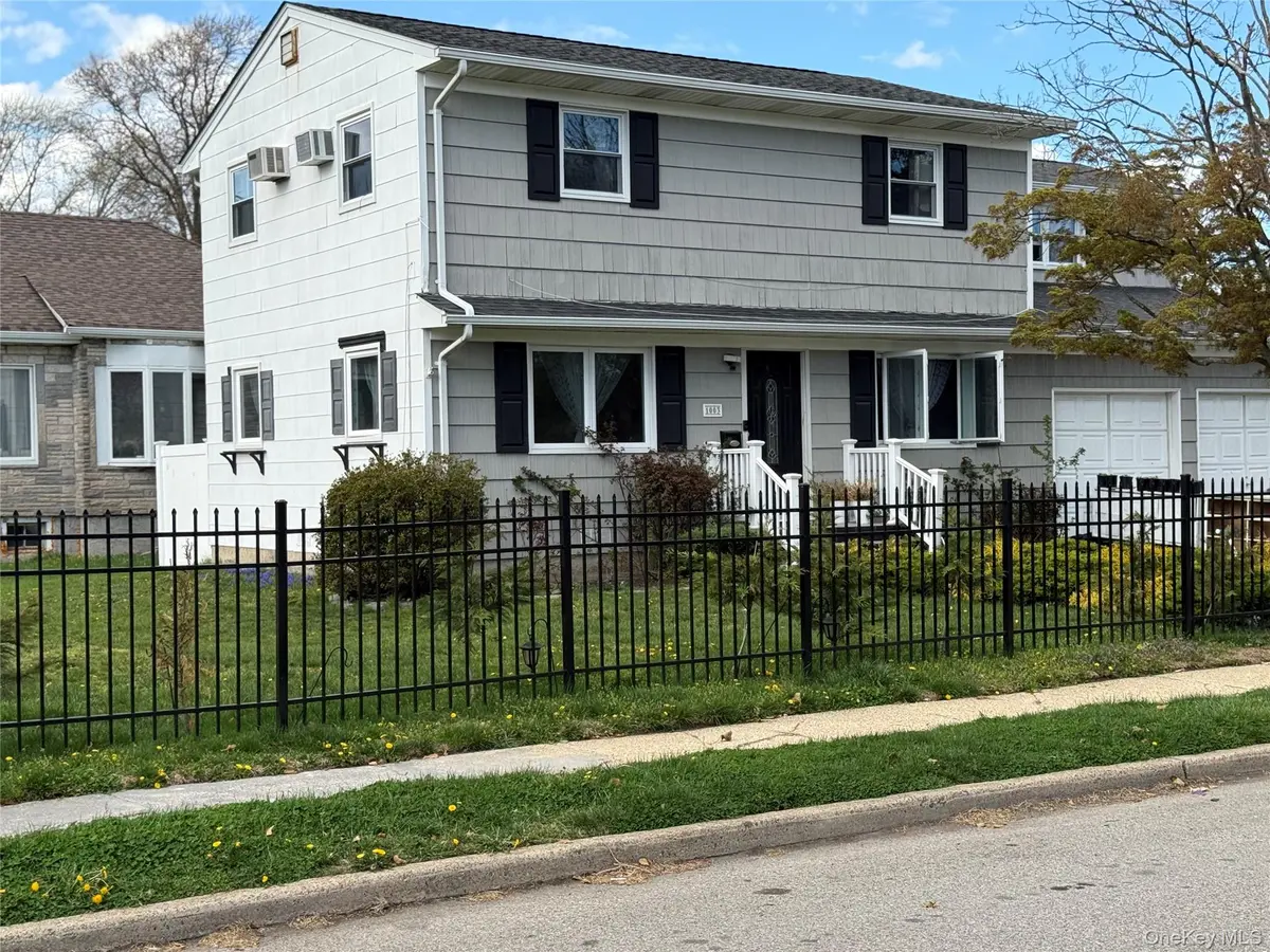 1003 Washington ST, Baldwin Harbor, NY 11510